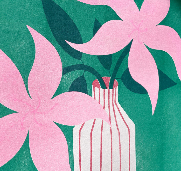 Aline Meier - Plakat "The Lily" (Rabatt Produktionsspuren)