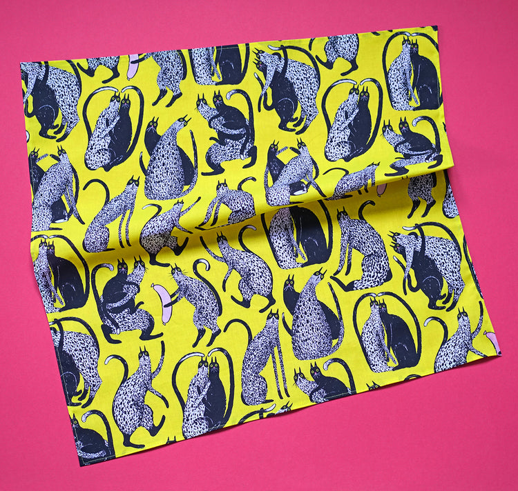 Anna-Lisa Schneeberger - fabric cloth “Katzen”