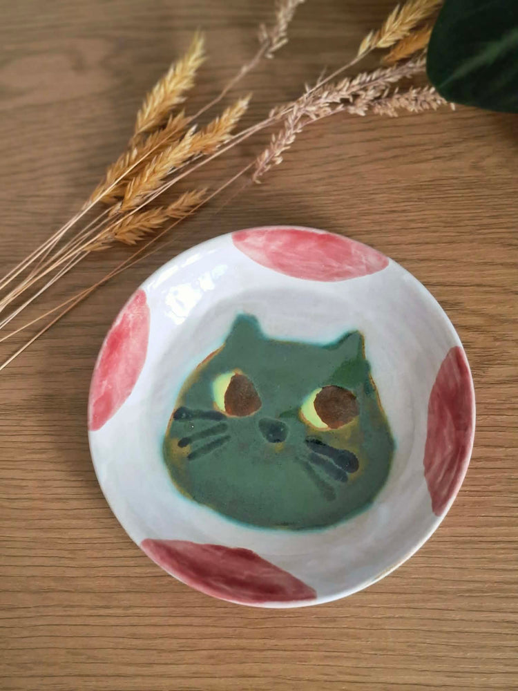 AyuanCeramic - Teller "Cat with green Face"