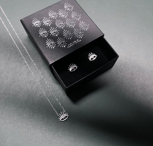 Sandra Staub x Evelyne-M - Ohrstecker Mini "Auge" (silber)