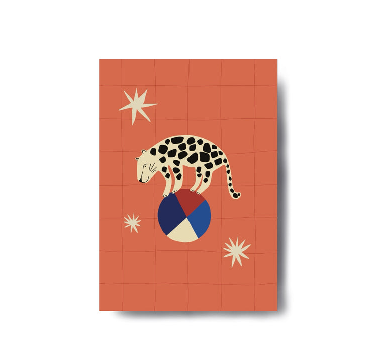 Karin Lena Schmid - Postkarte "Leo auf Ball"