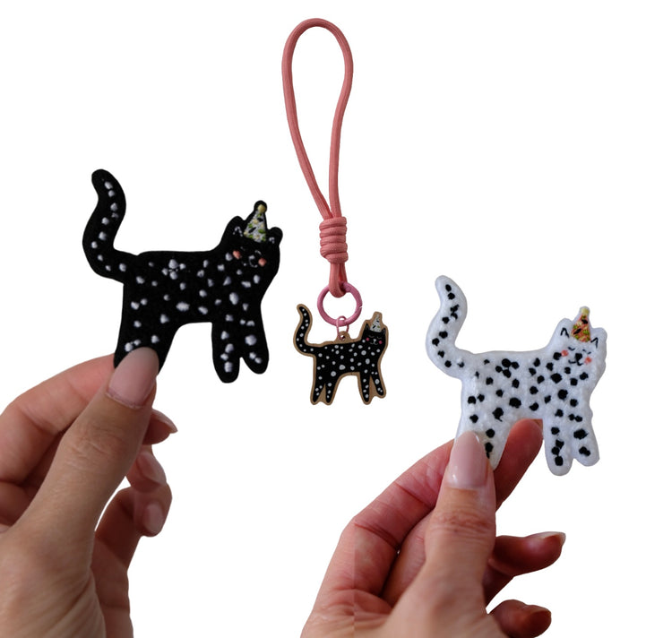 Karin Lena Schmid - Set "3 Katzen" (2 Patches, 1 Schlüsselanhänger)