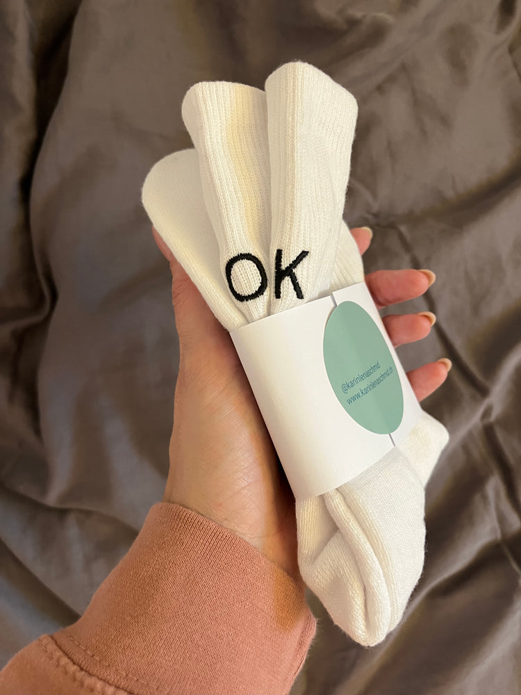 Karin Lena Schmid - Sportsocken "OK - KO"