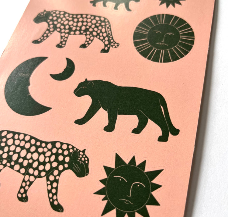 Karin Lena Schmid - Foglio di adesivi "Leoni con sole, luna e stelle"