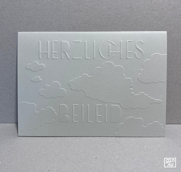 GINNY - Biglietto in rilievo "Profonda simpatia" (Nuvole)