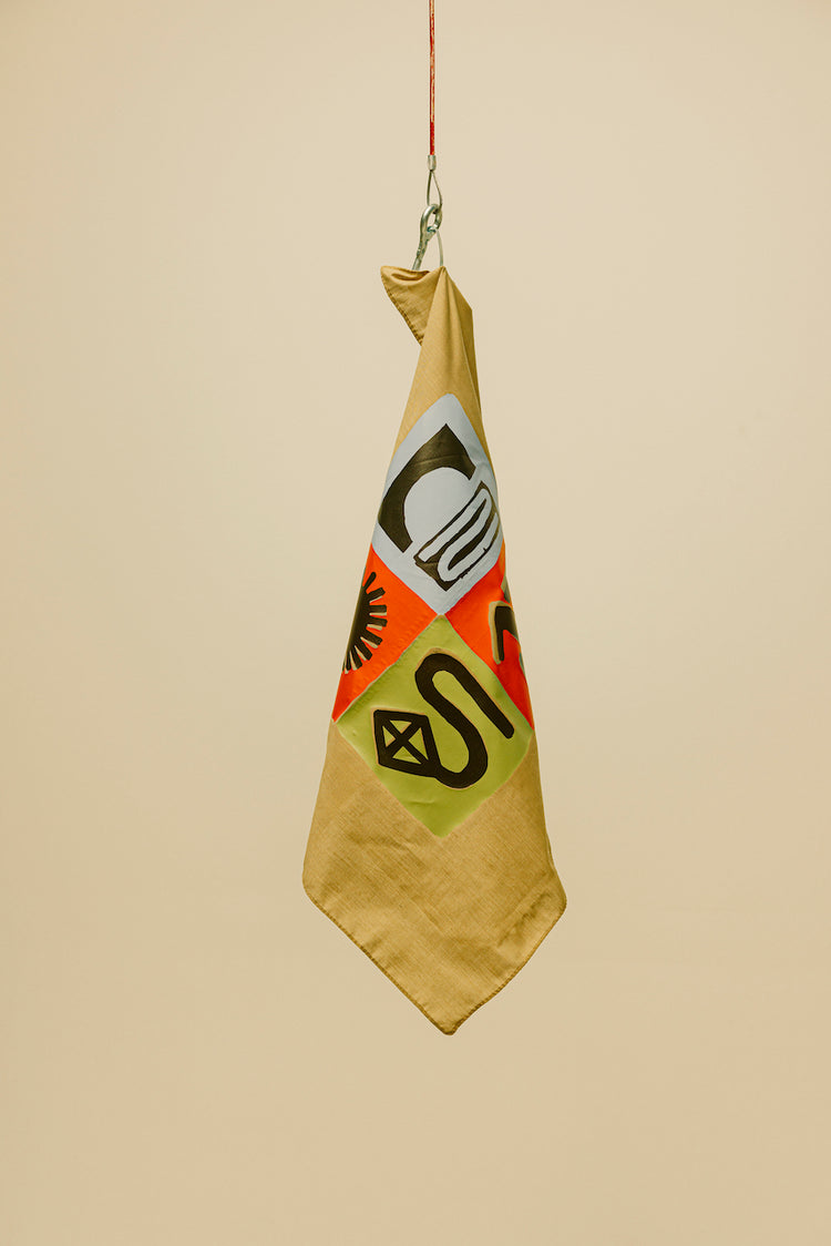 Max Berend x Willio.Studio - Strand-Bandana für Hund und Mensch "The Swing"