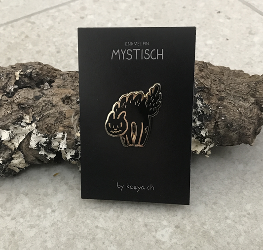 Yasmin König - Enamel Pin "Mystisch - Hässigs Büsi"