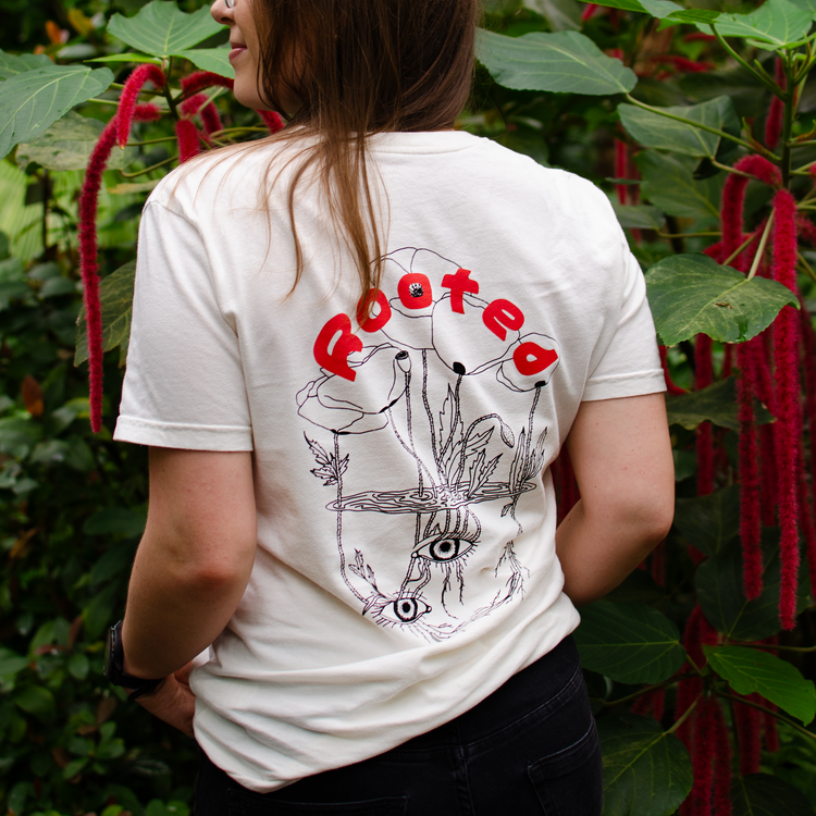 Judith Hirsch - Maglietta "Rooted" (naturale)