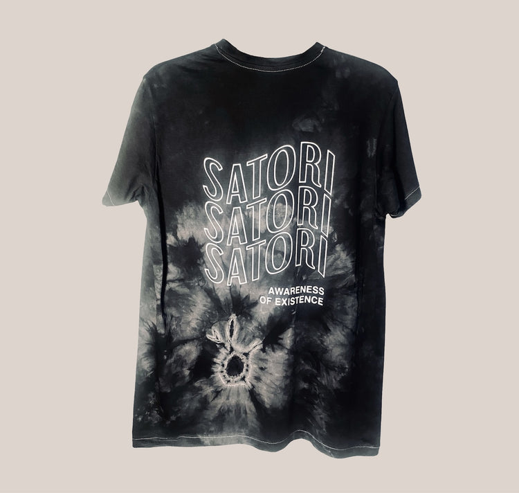 GINNY - Maglietta Batik Unica „SATORI LETTERS“