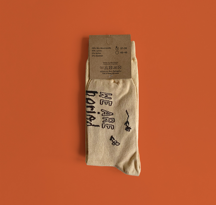 Silja Elsener - Socken "Period Positivity"