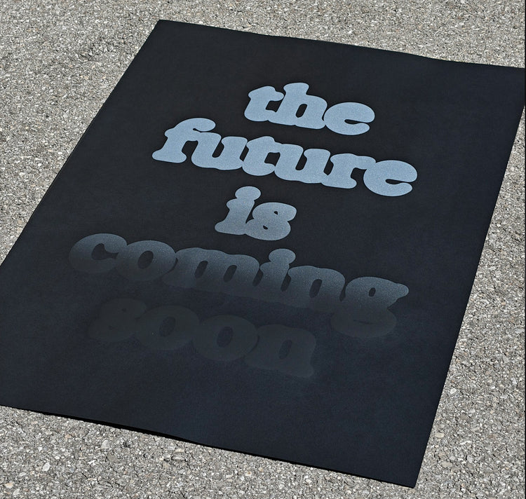 Studio Bitzi - Plakat "The future is coming soon" (schwarz)