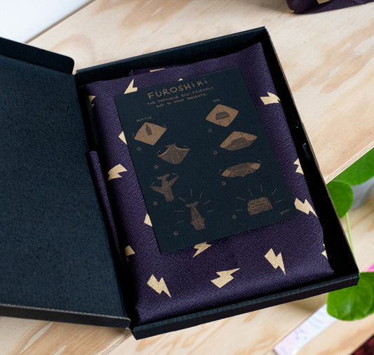 YOMA design factory - Geschenktuch "Furoshiki / Flash"