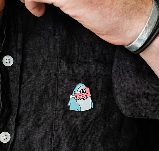 YOMA design factory - Pin "Happy Holidays"