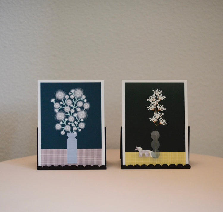 äm | äs | ka Design Studio - Postkartenpodest 01