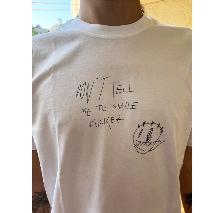 Bianca Caderas - T-Shirt "donttellme"