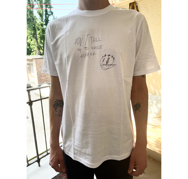 Bianca Caderas - T-Shirt "donttellme"