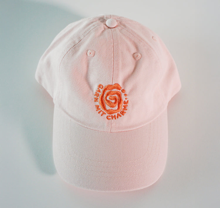 Filato con ciondolo - Berretto (rosa)