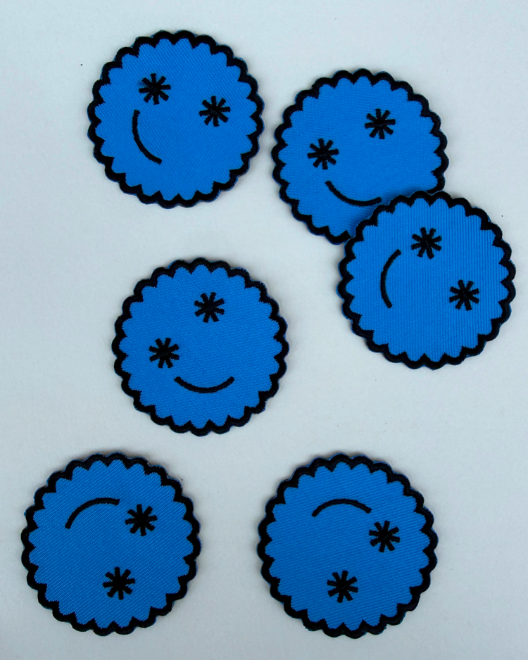 petrahilber - Bügelpatch "Smiley" (blau)