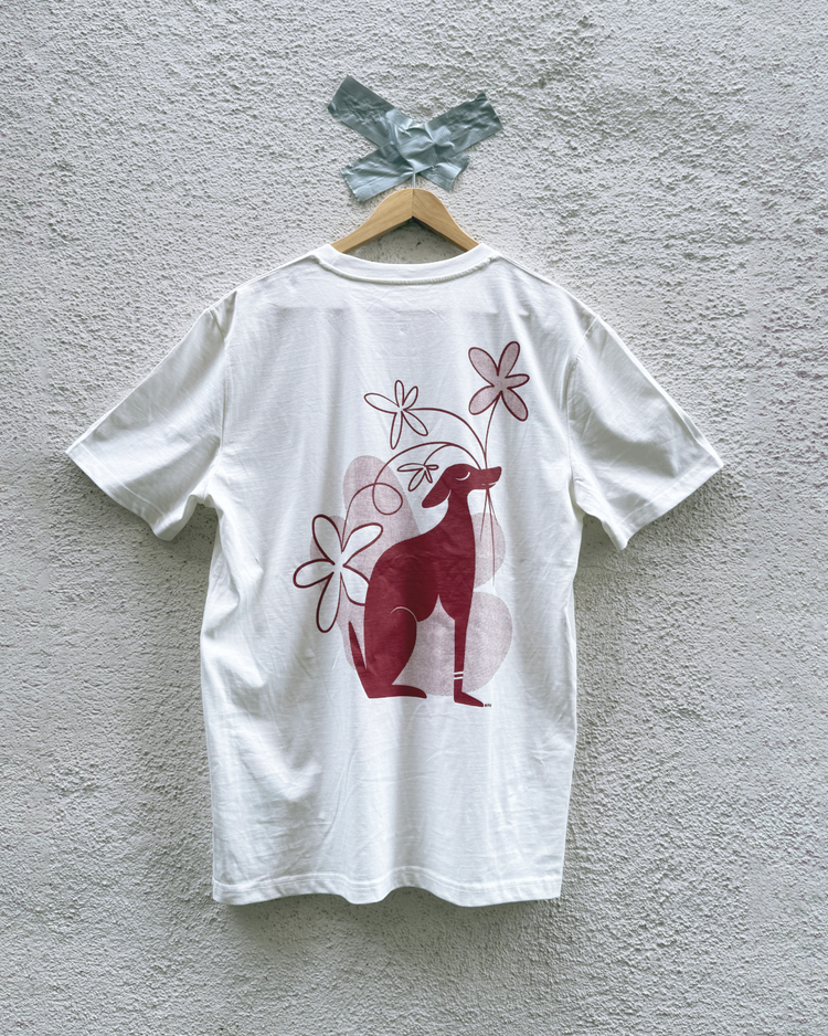 petrahilber - T-Shirt "Dog in Bloom"