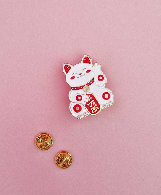 Kristell Silva Tancun - Pin "Maneki Neko"
