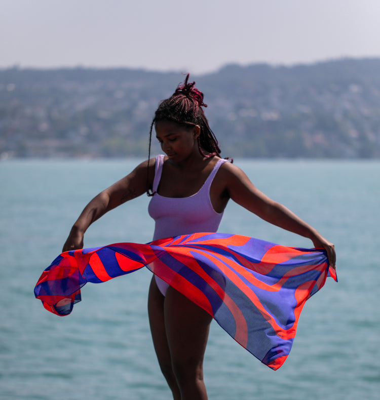 Gelavena - Strandtuch (rot/blau)