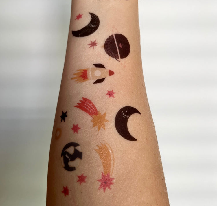 Karin Lena Schmid - Temporäre Tattoos "Universum"