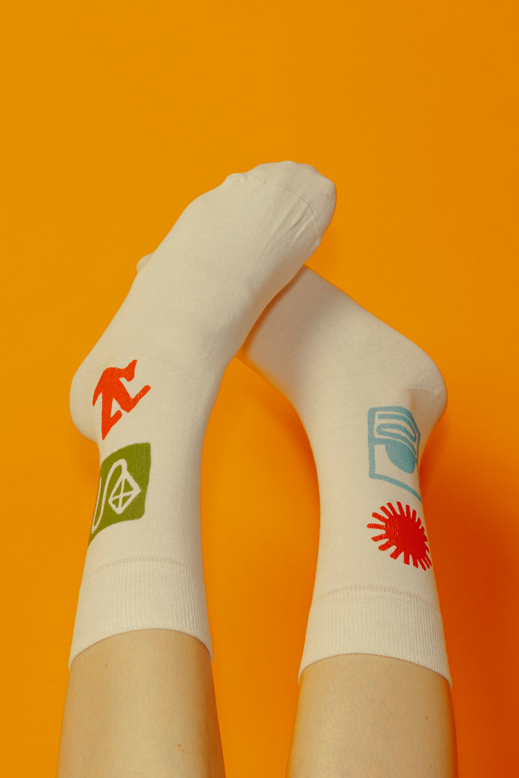 Max Berend x Willio.Studio - Weisse Strandsocken "Black to Blue"