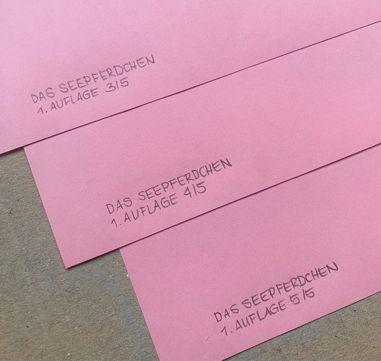 GINNY - Plakat „Das Seepferdchen“