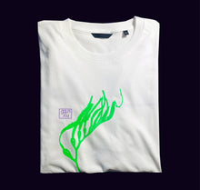 Laden Sie das Bild in den Galerie-Viewer, GINNY - Unikat T-Shirt Schwertfisch mit Alge (Herren)
