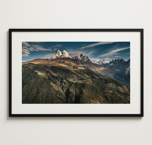 worldofdave x Hotel Goldener Stern – Plakat "Ushguli"