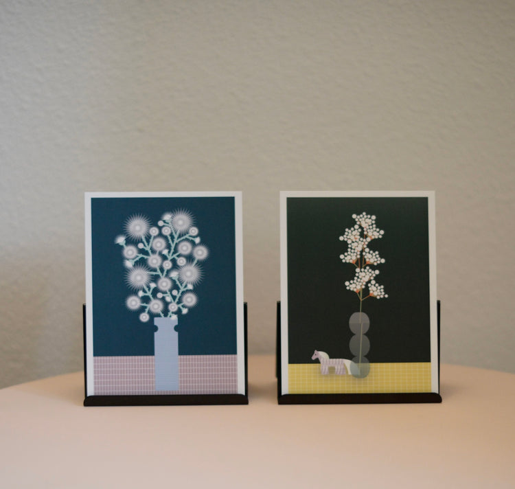 äm | äs | ka Design Studio - Postkartenpodest 02