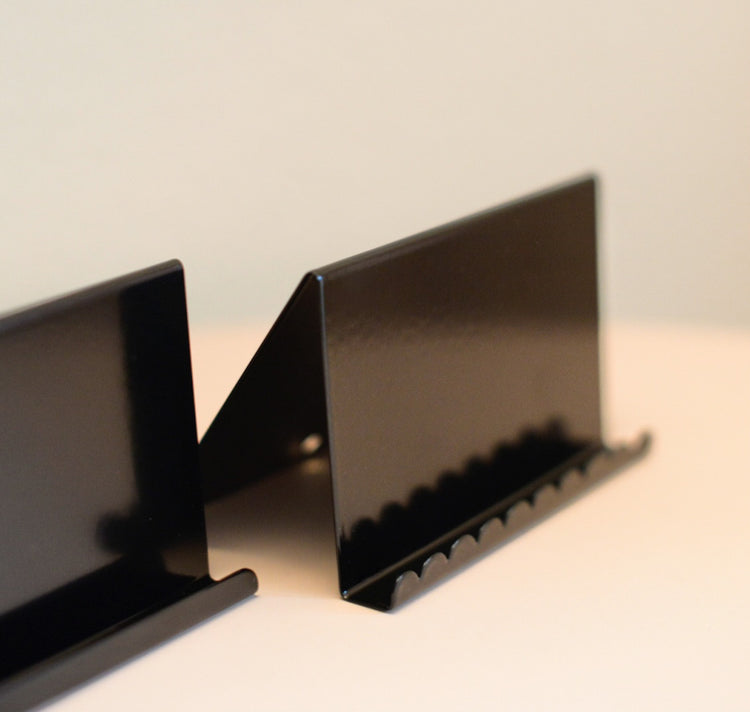 äm | äs | ka Design Studio - Postkartenpodest 01