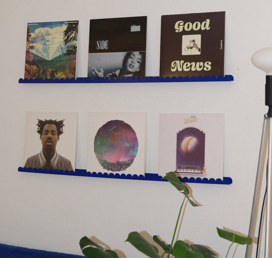 äm | äs | ka Design Studio - Wandleiste "Vinyl and art wall bar 1" (ultramarineblau)