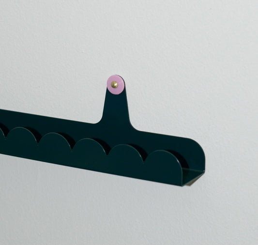äm | äs | ka Design Studio - Wandleiste "Vinyl and art wall bar 3" (dunkelgrün)