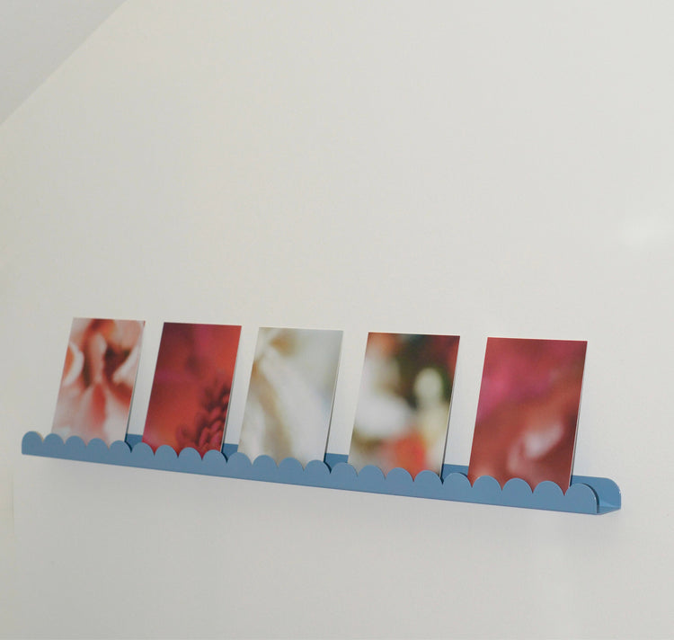 äm | äs | ka Design Studio - Wandleiste "Vinyl and art wall bar 3" (hellblau)