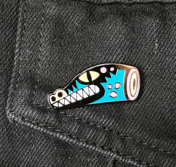 Eva Rust - Pin "Schlangenkopf"