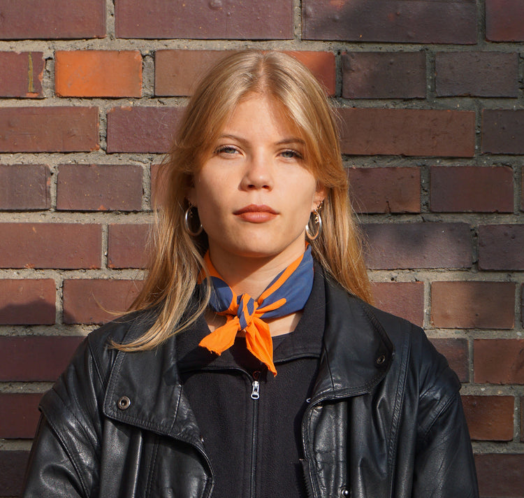 Garn mit Charme - Foulard (orange/blau)