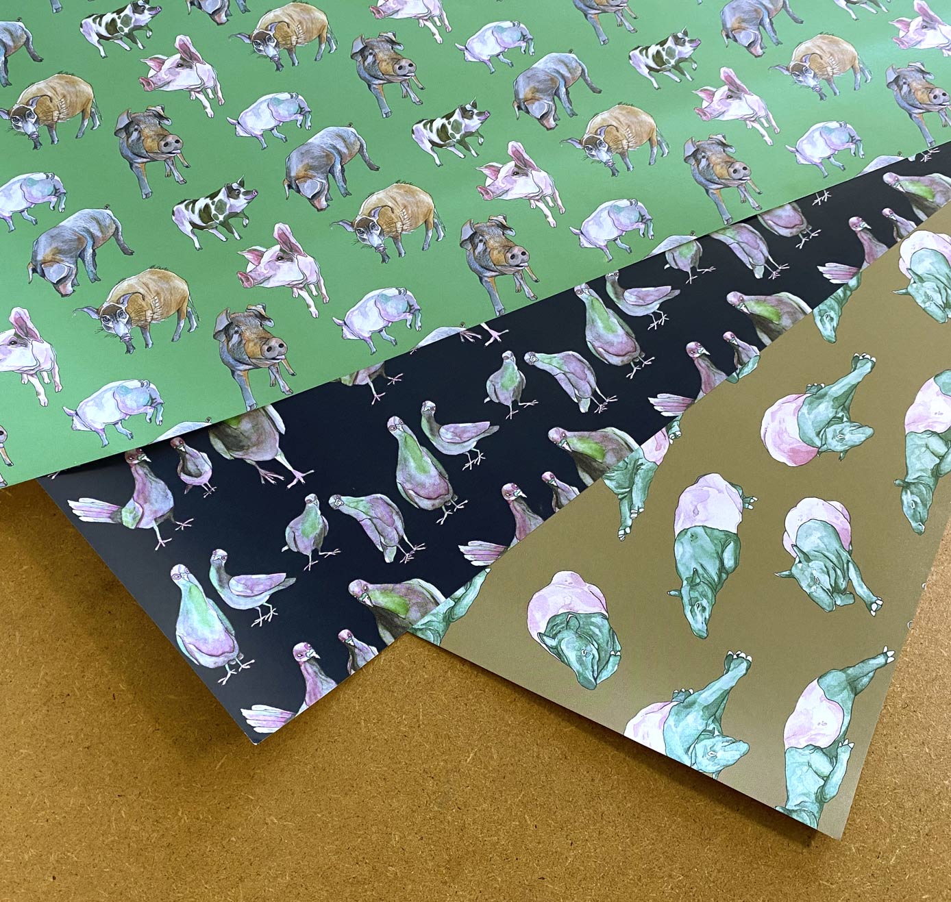 jolanda.works - Carta da regalo "Tapiro-Maiale-Piccione" (3 fogli)