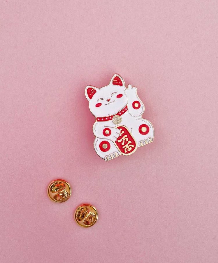 Kristell Silva Tancun - Pin "Maneki Neko"
