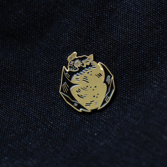 Takelwerk - Pin "Fledermaus mit Mond Messing/Gold"