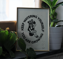 Carica l&#39;immagine nel visualizzatore di Gallery, Talinolou - Plakat &quot;keep watering yourself you are growing&quot;
